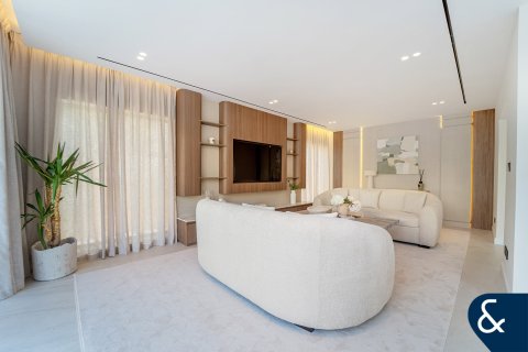 Müüa villa asukohaga Meadows, Dubai, AÜE: 4 magamistoaga, 353 m² Nr 688650 - pilt 4