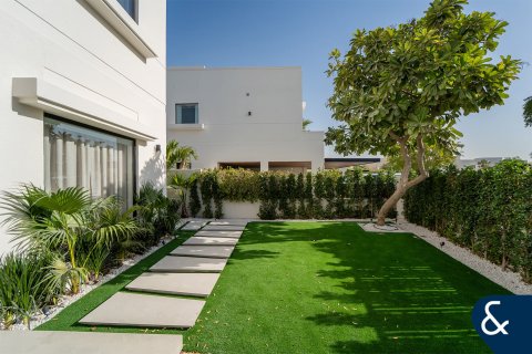 Müüa villa asukohaga Meadows, Dubai, AÜE: 4 magamistoaga, 353 m² Nr 688650 - pilt 17