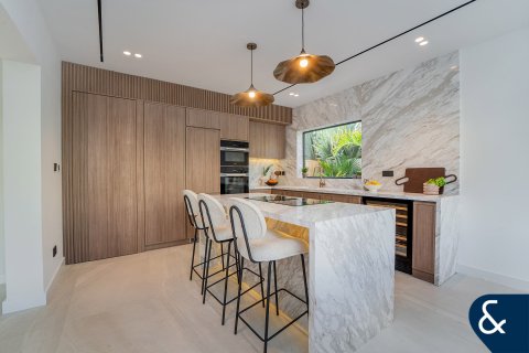 Müüa villa asukohaga Meadows, Dubai, AÜE: 4 magamistoaga, 353 m² Nr 688650 - pilt 10