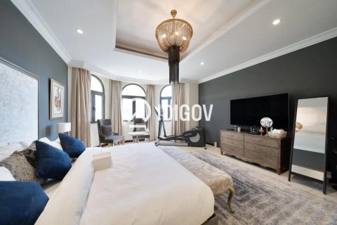 Vilă de vânzare în Palm Jumeirah, Dubai, EAU 4 dormitoare, 464.52 mp.  №735379 - poză 8