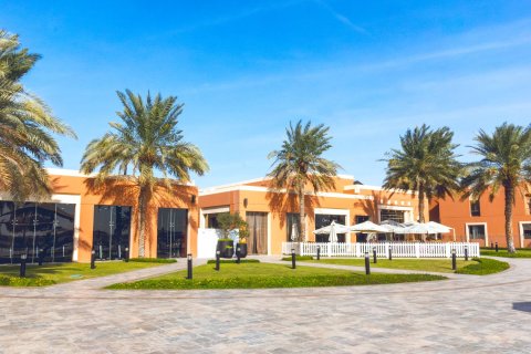 Купить виллу в Abu Dhabi Gate City, Абу-Даби, ОАЭ 6 комнат, 428.84м2, № 737733 - фото 4