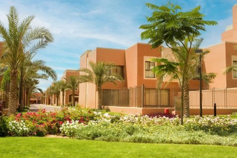Купить виллу в Abu Dhabi Gate City, Абу-Даби, ОАЭ 6 комнат, 425.4м2, № 737732 - фото 4