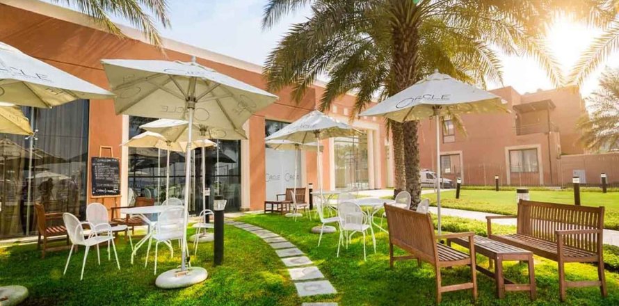 Вилла в MANGROVE VILLAGE в Abu Dhabi Gate City, Абу-Даби, ОАЭ 6 комнат, 425.4м2 № 737732