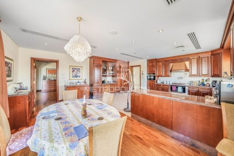 Vila v Jumeirah, Dubai, SAE 6 ložnice, 3902 m² Č.: 593334 - fotografie 5