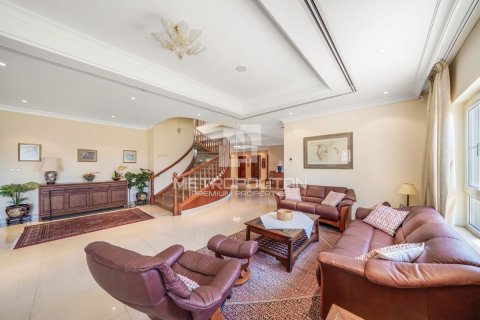 Vila v Jumeirah, Dubai, SAE 6 ložnice, 3902 m² Č.: 593334 - fotografie 23