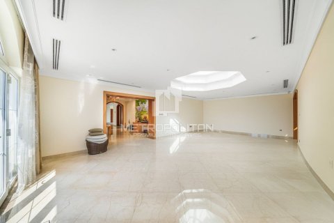 Vila v Jumeirah, Dubai, SAE 6 ložnice, 3902 m² Č.: 593334 - fotografie 11