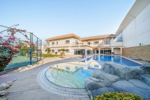 Vila v Jumeirah, Dubai, SAE 6 ložnice, 3902 m² Č.: 593334 - fotografie 1