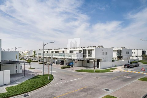 Řadový dům v DAMAC Hills (Akoya by DAMAC), Dubai, SAE 3 ložnice, 178 m² Č.: 593339 - fotografie 12