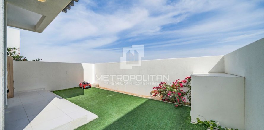 Řadový dům v DAMAC Hills (Akoya by DAMAC), Dubai, SAE 3 ložnice, 178 m² Č.: 593339