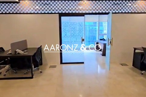 Kontor asukohaga Business Bay, Dubai, AÜE: 82 m² Nr 699547