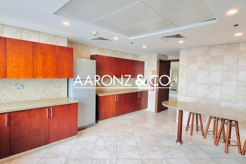 Jumeirah Beach Residence, Dubai, संयुक्त अरब अमीरात में अपार्टमेंट, 4 बेडरूम, 344 वर्ग मीटर, संख्या 699551 - फ़ोटो 11