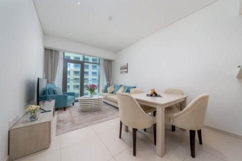 Apartment i Palm Jumeirah, Dubai, UAE 2 soveværelser, 102.68 kvm № 768823