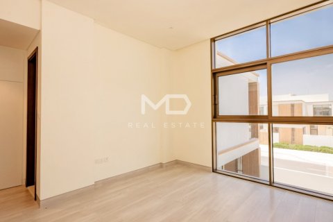 Abu Dhabi, UAE의 임대용 타운하우스 침실 3개, 269제곱미터 번호 555187 - 사진 44