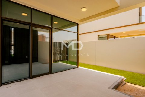 Abu Dhabi, UAE의 임대용 타운하우스 침실 3개, 269제곱미터 번호 555187 - 사진 73