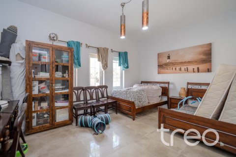 Arabian Ranches, Dubai, संयुक्त अरब अमीरात में विला, 6 बेडरूम, 485.88 वर्ग मीटर, संख्या 753622 - फ़ोटो 22