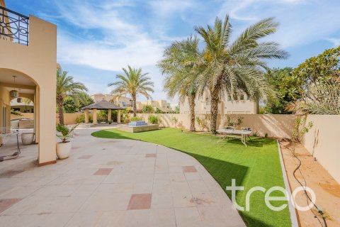 Villa sa Arabian Ranches, Dubai, UAE 6 silid-tulugan, 475.57 sq.m. № 753625 - larawan 2