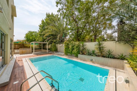 Vilë në Meadows, Dubai, Emiratet e Bashkuara Arabe 4 dhoma gjumi, 390.19 m2. № 753621 - Foto 7