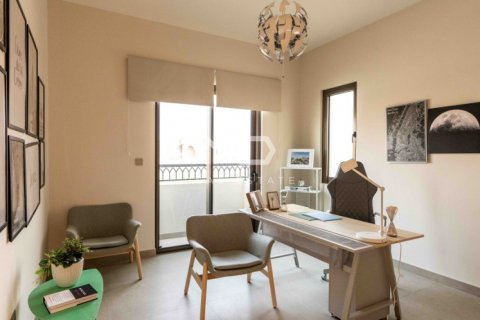 Vila v Abu Dhabi, SAE 5 ložnice, 429.1 m² Č.: 555574 - fotografie 9