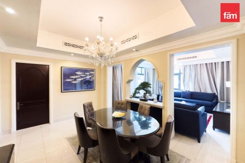 Apartemen di Old Town, Dubai, UEA 2 kamar tidur, 143.8 m2 nomor 646986 - foto 7