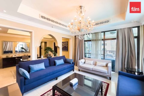 Apartemen di Old Town, Dubai, UEA 2 kamar tidur, 143.8 m2 nomor 646986 - foto 2