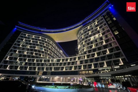 Apartment in Palm Jumeirah, Dubai, UAE 46 sq.m. № 610550 - photo 6