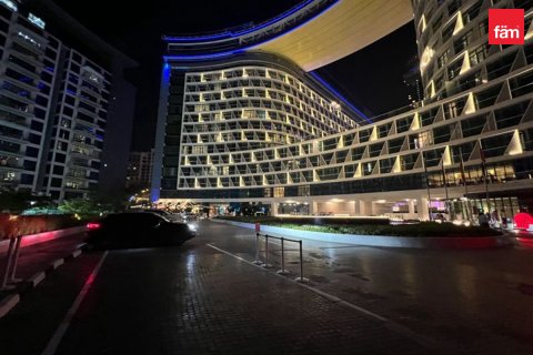 Apartment in Palm Jumeirah, Dubai, UAE 46 sq.m. № 610550 - photo 3