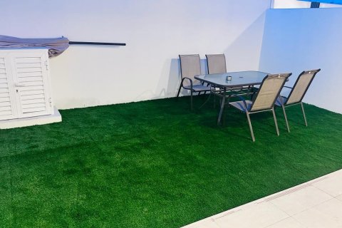 Снять в аренду таунхаус в DAMAC Hills (Akoya by DAMAC), Дубай, ОАЭ 3 спальни, 118м2, № 721715 - фото 5