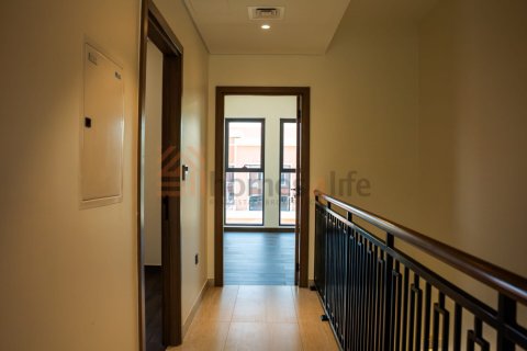 Townhouse de vânzare în Damac Lagoons, Dubai, EAU 3 dormitoare, 144 mp. №721714 - poză 10