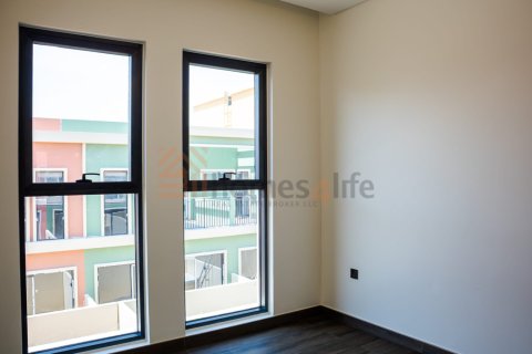 Townhouse de vânzare în Damac Lagoons, Dubai, EAU 3 dormitoare, 144 mp. №721714 - poză 9