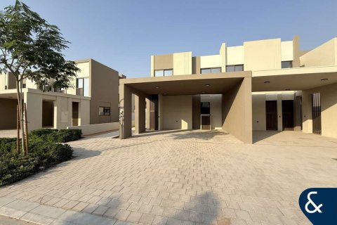 Villa en venta en Dubai Land, Dubai, EAU 4 dormitorios, 216 m2 № 667206 - foto 1