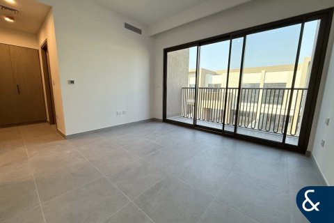 Villa en venta en Dubai Land, Dubai, EAU 4 dormitorios, 216 m2 № 667206 - foto 8