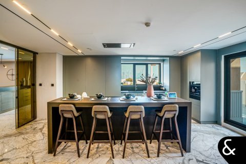 Apartamento en venta en Palm Jumeirah, Dubai, EAU 6 dormitorios, 1613 m2 № 667205 - foto 12