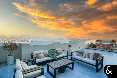 Apartamento en venta en Palm Jumeirah, Dubai, EAU 6 dormitorios, 1613 m2 № 667205 - foto 1