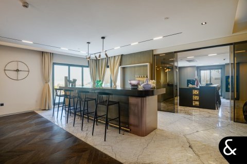 Apartamento en venta en Palm Jumeirah, Dubai, EAU 6 dormitorios, 1613 m2 № 667205 - foto 10