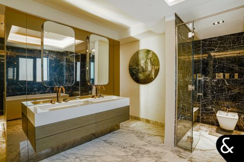 Apartamento en venta en Palm Jumeirah, Dubai, EAU 6 dormitorios, 1613 m2 № 667205 - foto 14