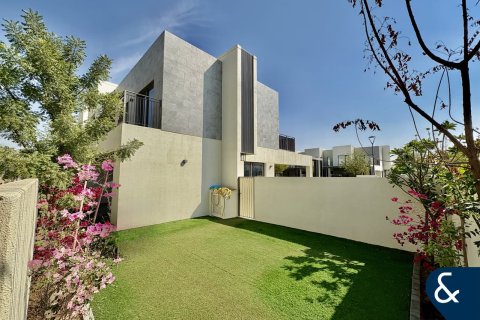 Villa Dubai South (Dubai World Central), Dubaijā, AAE 4 istabas, 236 m2 Nr. 667207 - attēls 2