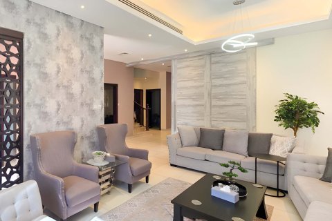 Müüa villa asukohaga Sharjah, AÜE: 10 magamistoaga, 850.81 m² Nr 748904 - pilt 12