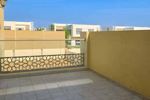 Müüa villa asukohaga Sharjah, AÜE: 10 magamistoaga, 850.81 m² Nr 748904 - pilt 22