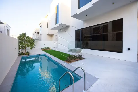 Villa à louer à Yas Island, Abu Dhabi, EAU 5 chambres, 510 m2 № 700657 - photo 4