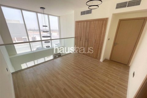 Вилла Dubai Land, Дубай, БАӘ-да 3 жатын бөлмелер, 140 м² № 627222 - фото 7
