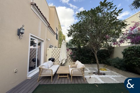 Māja Dubai Land, Dubaijā, AAE 2 istabas, 165 m2 Nr. 685115