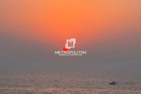 Apartment til leje i Palm Jumeirah, Dubai, UAE 3 soveværelser, 222 kvm № 664324 - foto 1