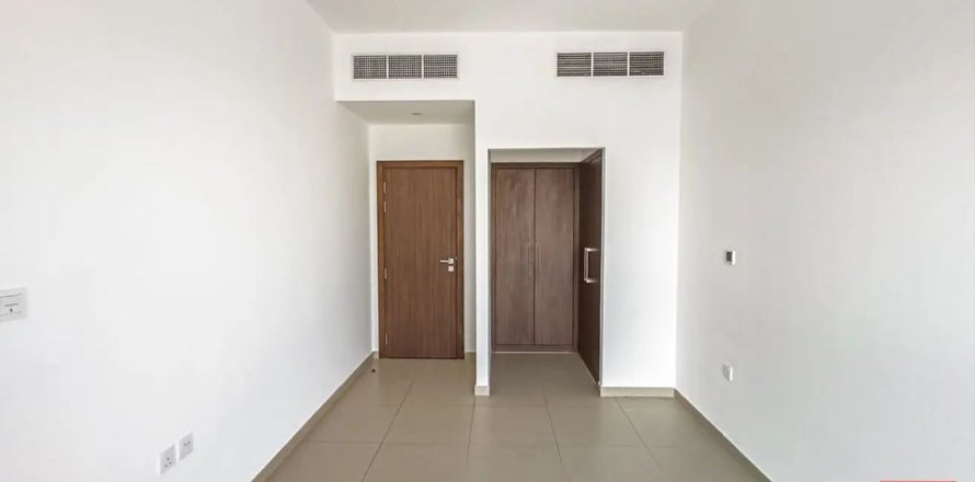 خانه شهری در Dubai ، امارات متحده عربی 3 خوابه ، 161 متر مربع.  شماره 760525
