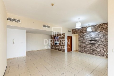 Apartment in Jumeirah Beach Residence, Dubai, UAE 4 bedrooms, 271 sq.m. № 654429