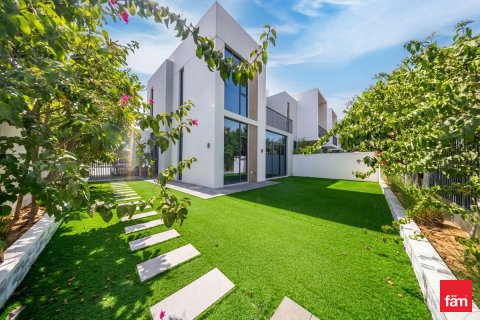 Villa em Dubai, EAU 4 quartos, 257 m2 № 719067