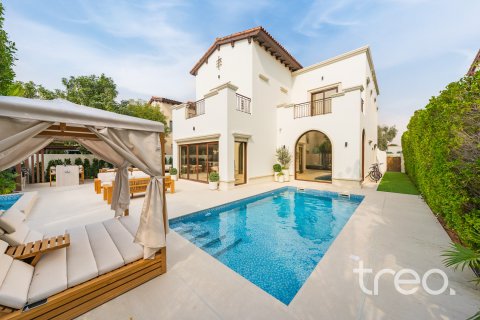 Vila u Arabian Ranches 2, Dubai, UAE 4 spavaćih soba, 400.32 m2 Br. 761299 - fotografija 1