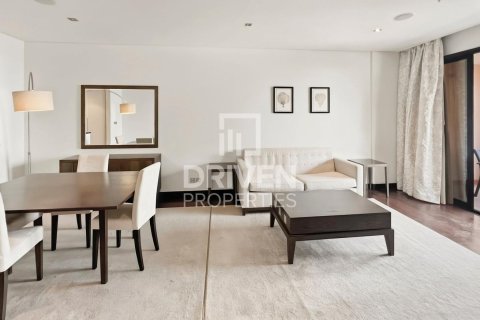Lakás itt: Palm Jumeirah, Dubai, EAE, 1 hálószoba, 107.58 m², azonosító: 746380