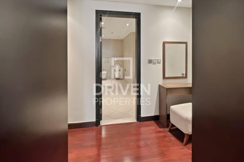 Apartmen di Palm Jumeirah, Dubai, UAE 1 bilik tidur, 107.58 meter persegi № 746380 - foto 10