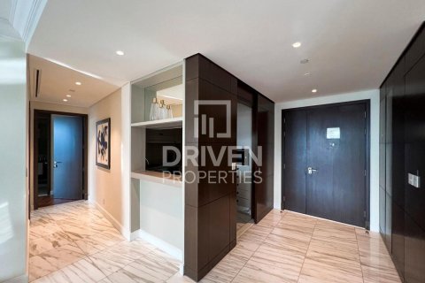 Apartman u gradu Downtown Dubai (Downtown Burj Dubai), Dubai, UAE 4 spavaće sobe, 253.63 m2 Br. 746385 - Slika 6