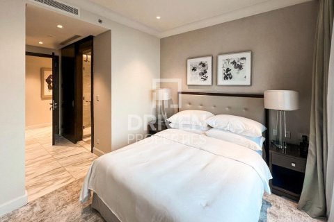 Apartman u gradu Downtown Dubai (Downtown Burj Dubai), Dubai, UAE 4 spavaće sobe, 253.63 m2 Br. 746385 - Slika 13